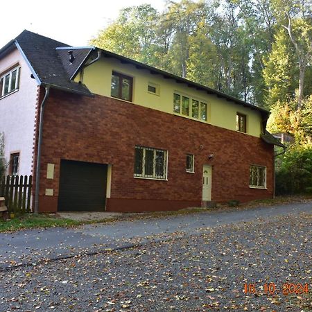 ホテル Flynnhouse Aš エクステリア 写真