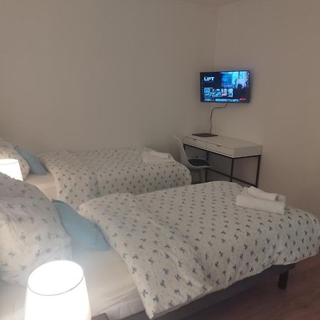 ホテル Flynnhouse Aš エクステリア 写真