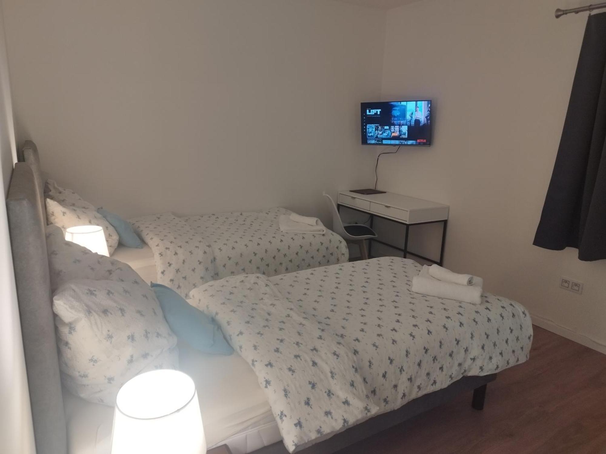 ホテル Flynnhouse Aš エクステリア 写真
